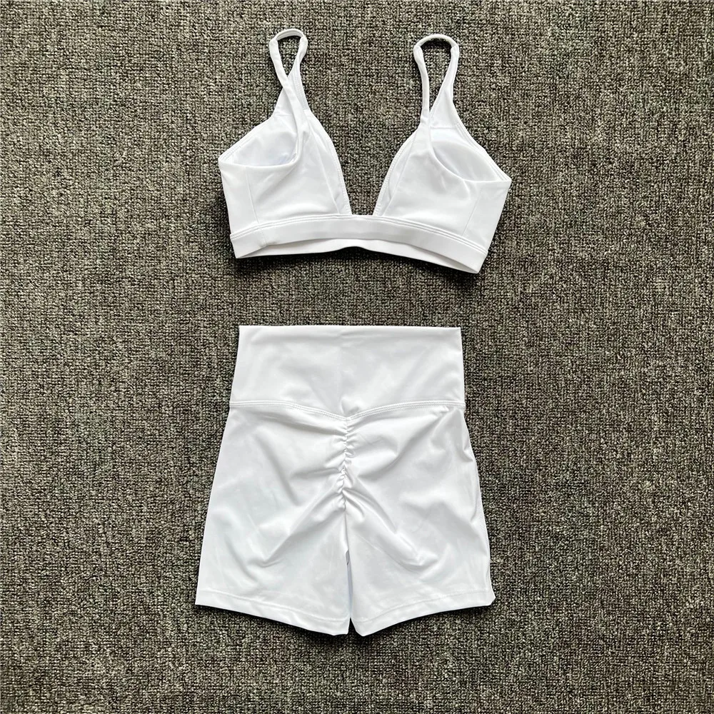 2025 1/2PCS Nude Deep VNeck Sport Bra Women Yoga Sets Workout Gym Scrunch High Waist Fitness Push Up Shorts Running Avtive Suits