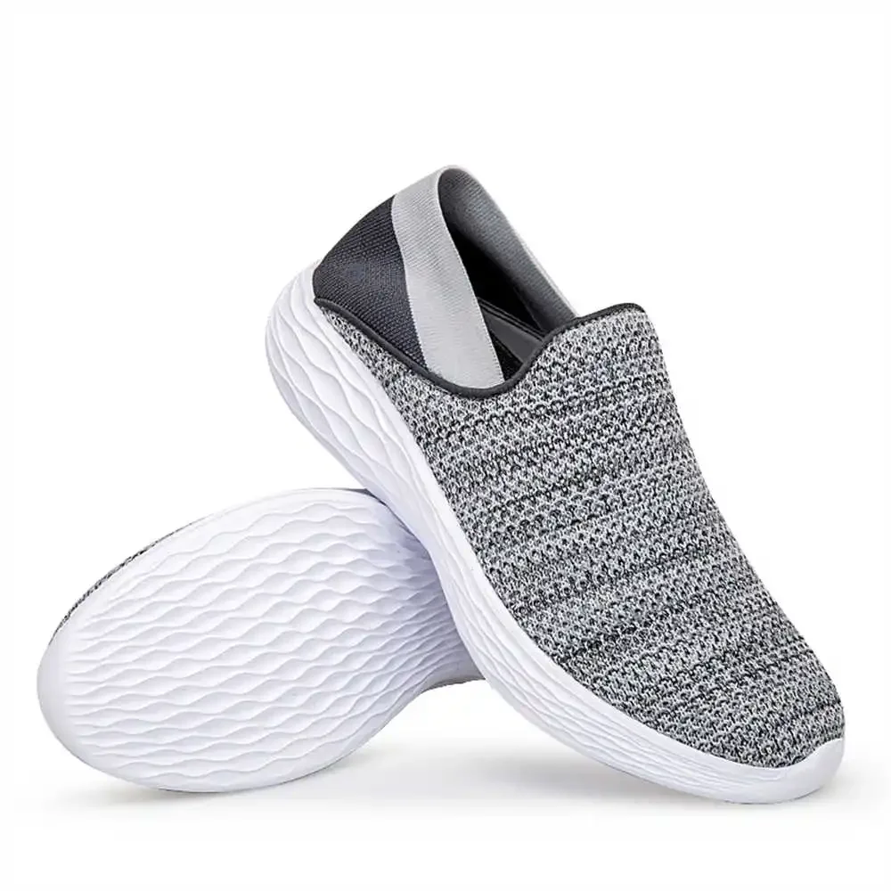 

Breathable Size 40 Walking Boots Skateboarding Newest Kids Shoes Sneakers Sneakerss Men Sport Teniz Branded Luxury Sneskers