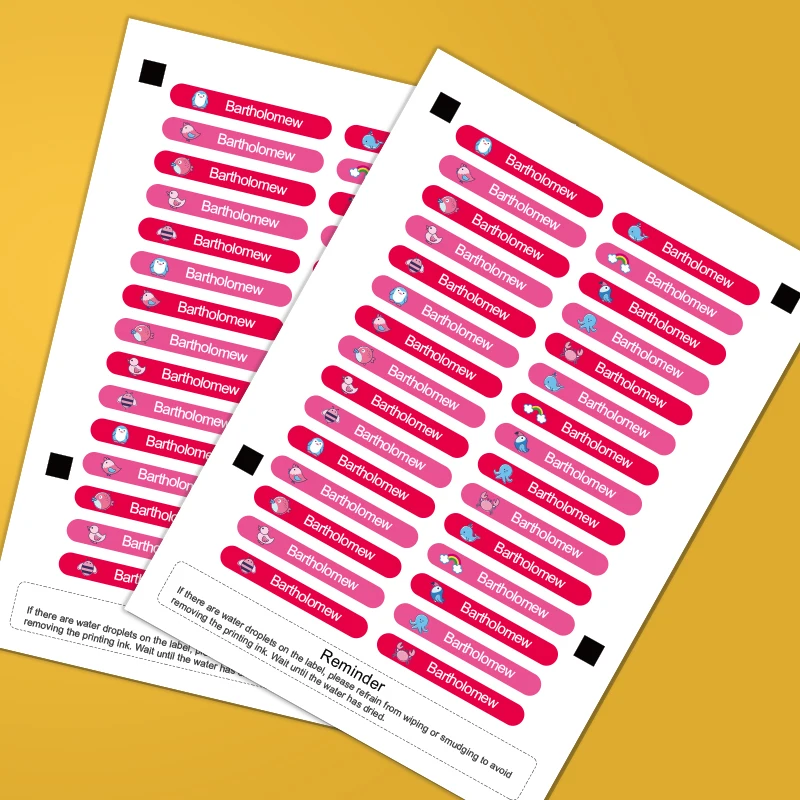 מדבקות שמות מותאמות אישית עבור בקבוקי מים וציוד לבית הספר - תוויות אישיות ועמידות בצבעים, עמידות למים וידידותיות לסביבה