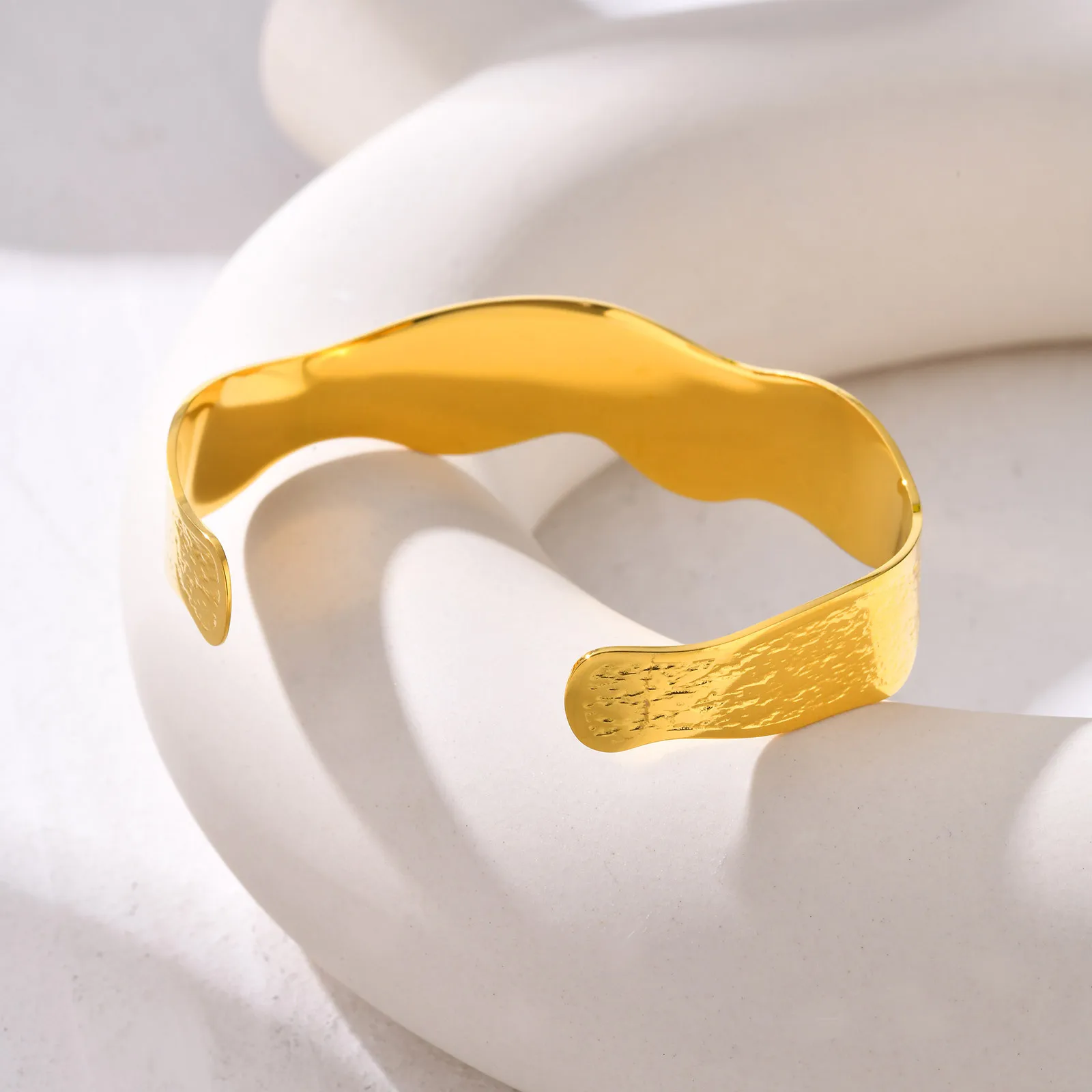 Vnox Stainless Steel Wave Bangles For Women Irregular Shape Smooth Twist Wide Cuff Bangles Party Fashion Bracelet Jewelry Gift 6