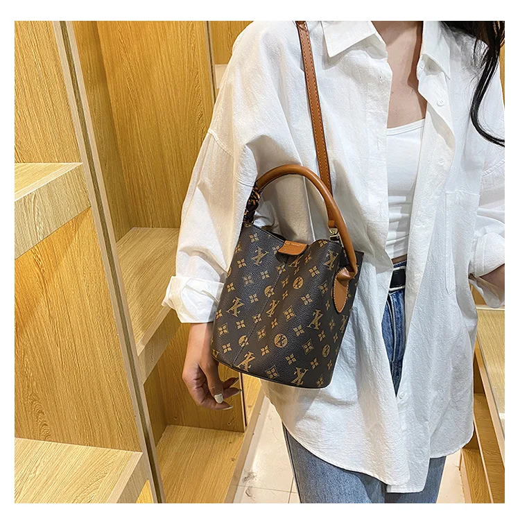 Advanced fashion bag for women 2025 - indoor
