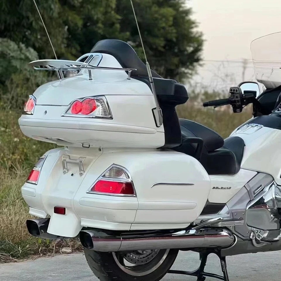 ゴールドウイング 純正GL1800 SC47 テールランプ 575 並行輸入品】gl1800 ホンダ honda テールライト リア
