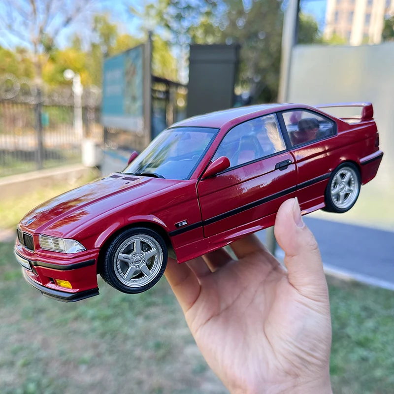 

Коллекционная модель автомобиля SOLIDO, 1:18, E36 COUPE M3 1994