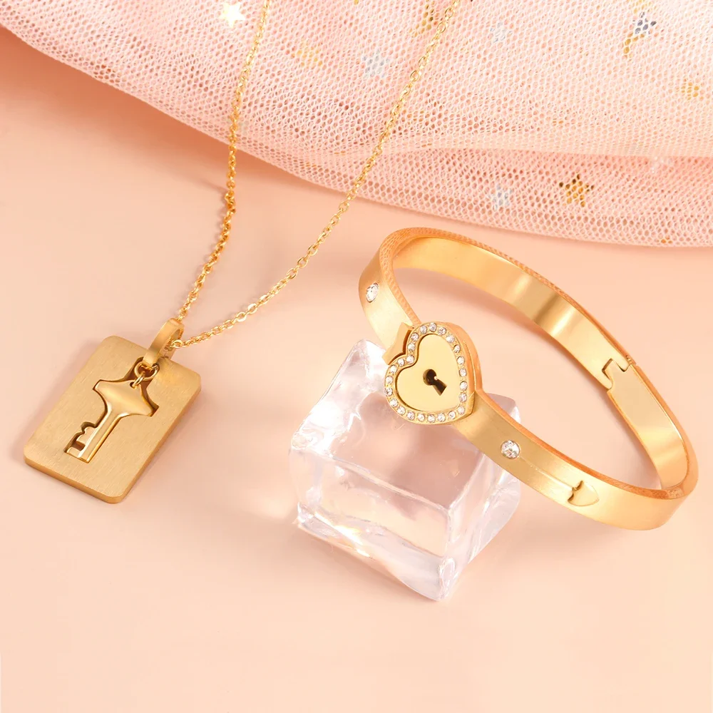 Couple Jewelry Stainless Steel Bracelet Love Heart Lock Bracelets Key Pendant Necklace for Women Men Couples Set Jewelry Gift