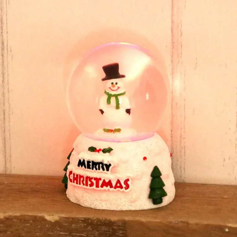 thumbnail image 1 of 1 bola de nieve navideña bonita para decoración de escritorio, estatua de muñeco de nieve con luminiscencia creativa, bola de cristal de vidrio, regalo de Navidad para niños y niñas, 1 of 5