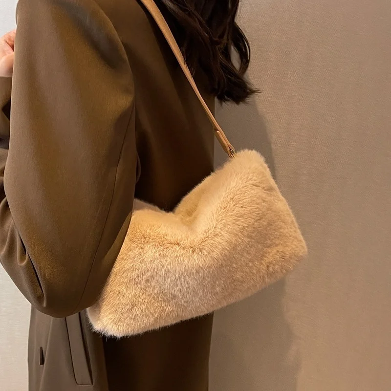 Korean Version Of The New Plush Crossbody Bag Women's Fashion Faux Fur Shoulder Bag Luxury High Quality Plush Shoulder Bag