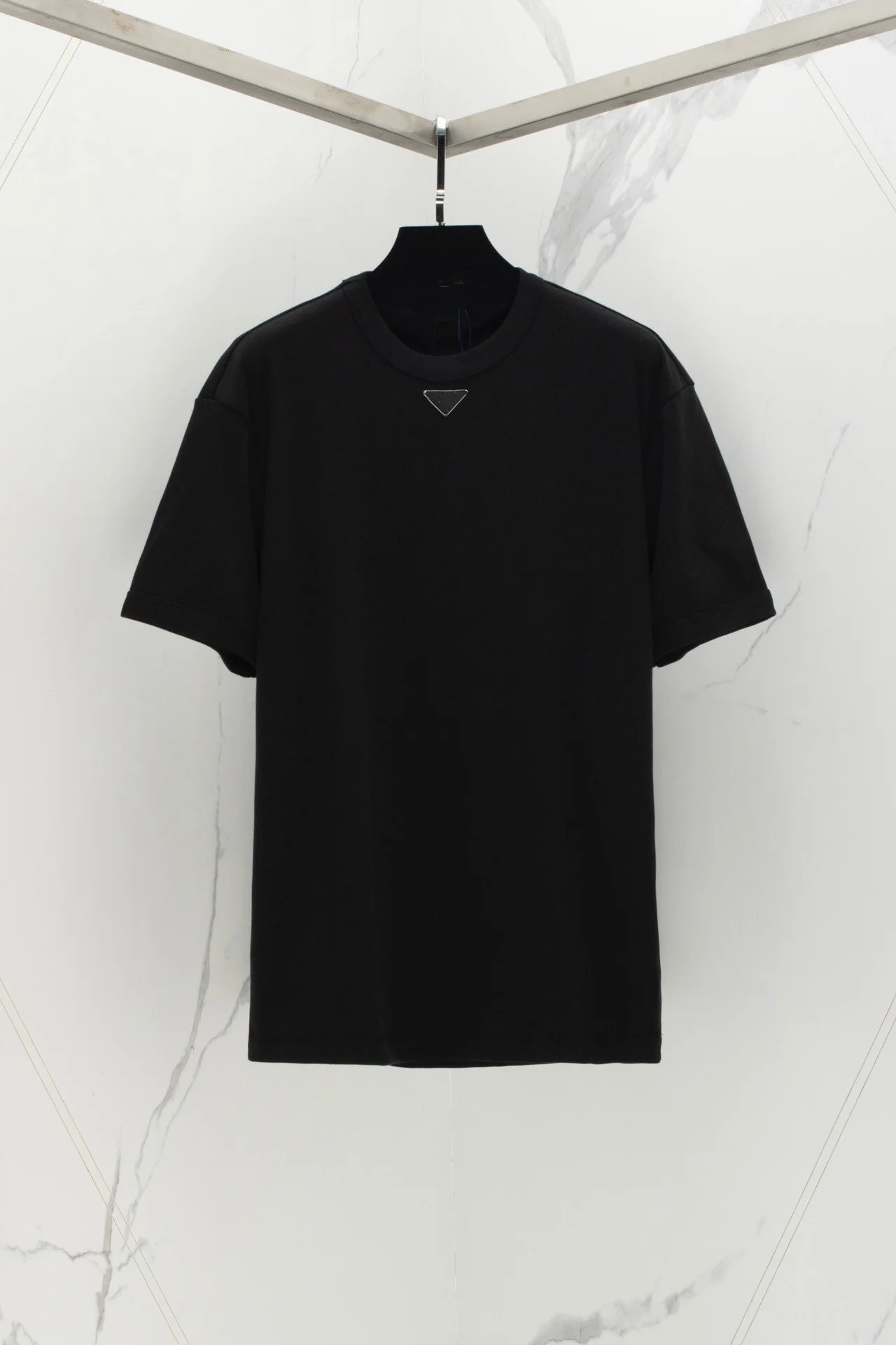 

2023 Spring/Summer New Round Neck Short Sleeve T-shirt Slim Fit Men's Fashion Comfortable Breathable Black High Quality Top