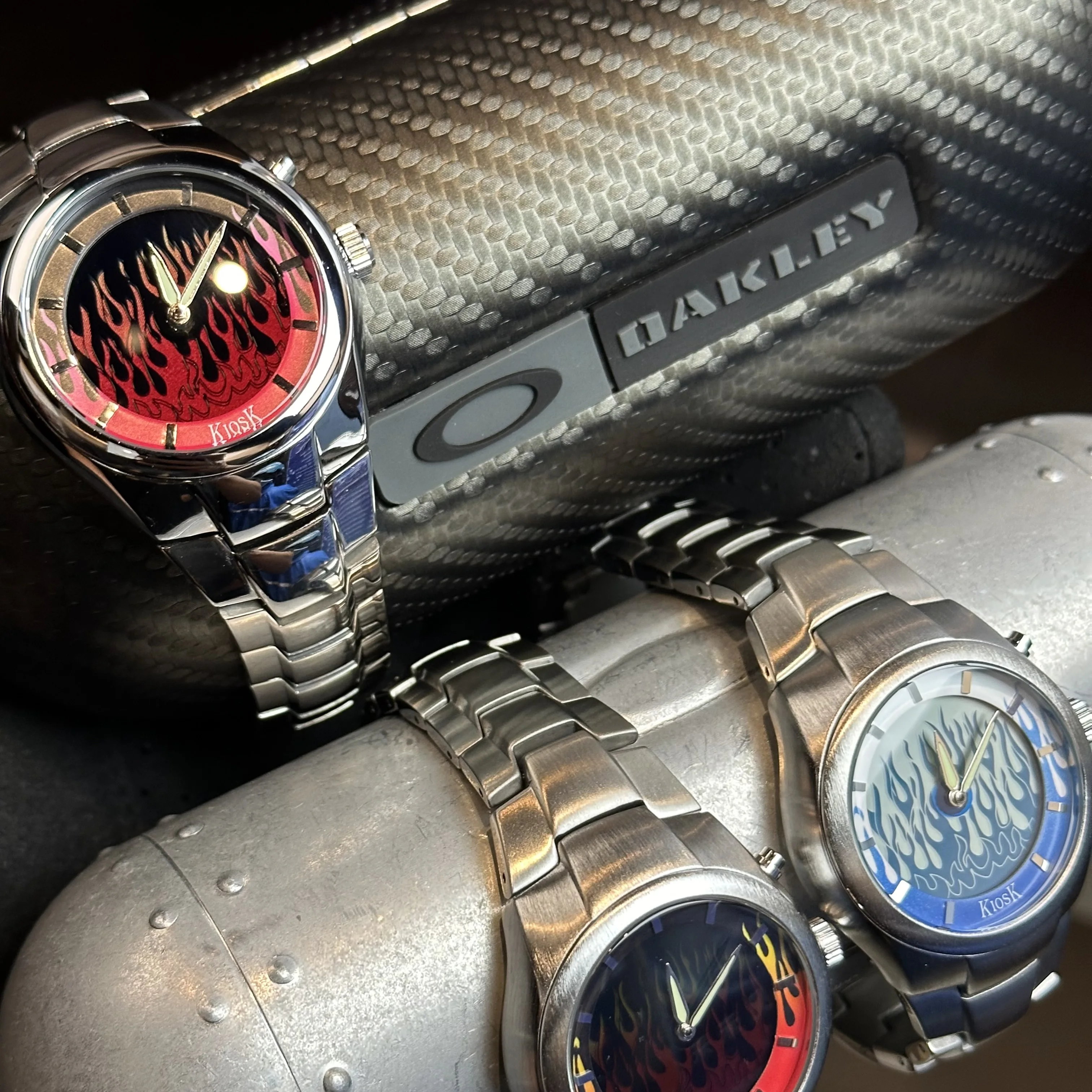 

Оригинальные часы-киоски в стиле Fossil в стиле ретро, европейские и американские часы, высококачественные часы в стиле Instagram с тем же нишевым дизайном