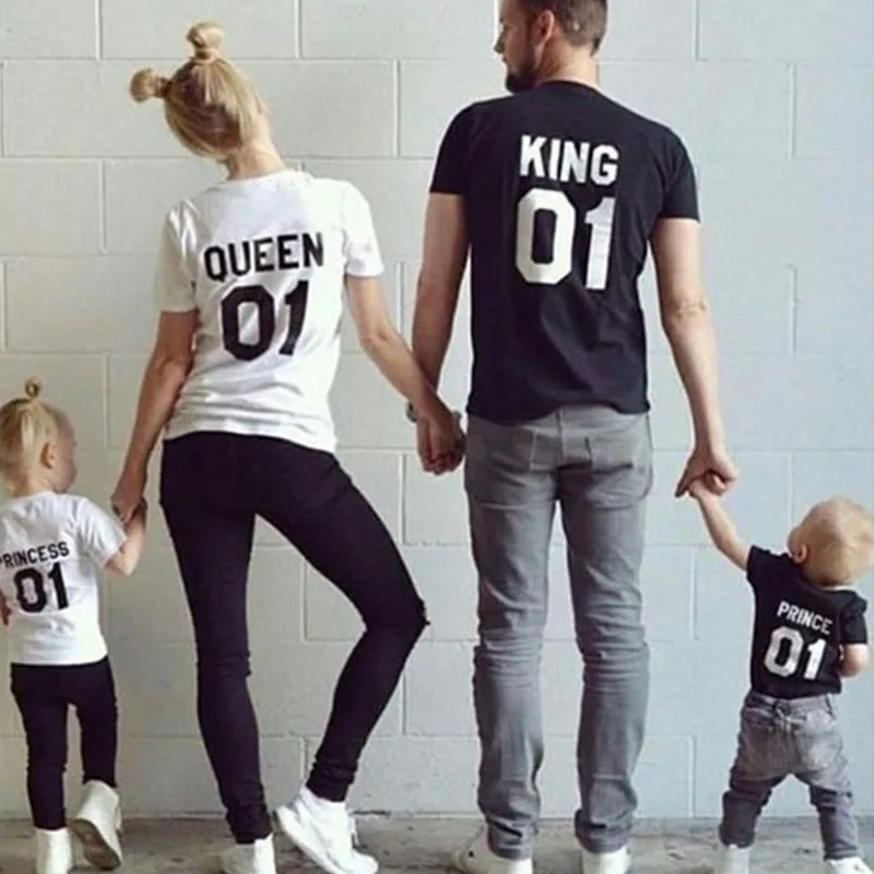 King Queen Princess Prince Family Matching T-Shirts Dad Mom Daughter Son Clothes Casual Letter Print Short Sleeve Tees 3