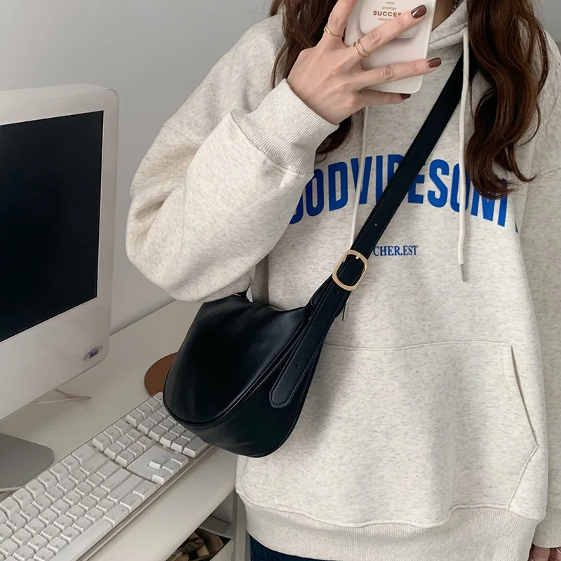 Luxury Minimalist Crossbody Bag for Women Trendy Small Black Shoulder Bag Stylish Everyday Clutch Purse Fashion Casual Handbag