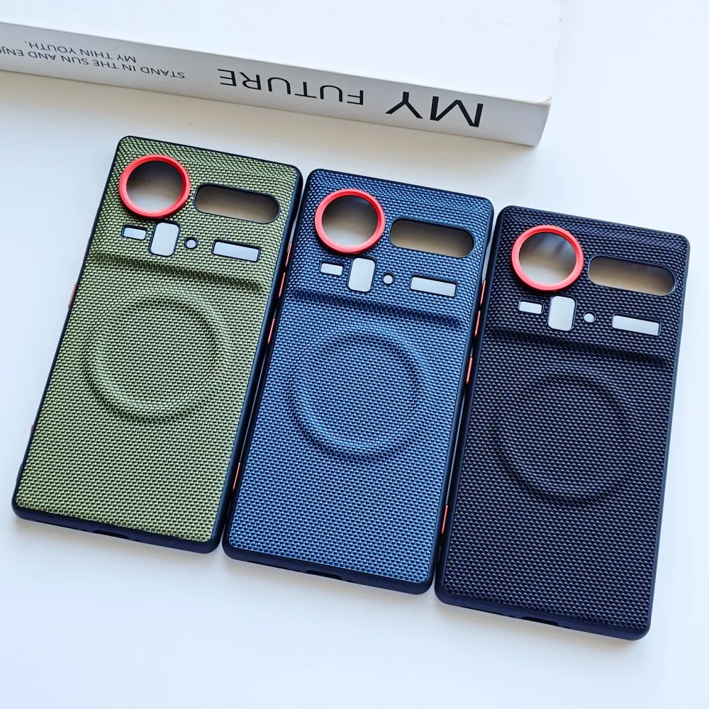 Kona Leather Minimalist Phone Case with Magnetic Closure
