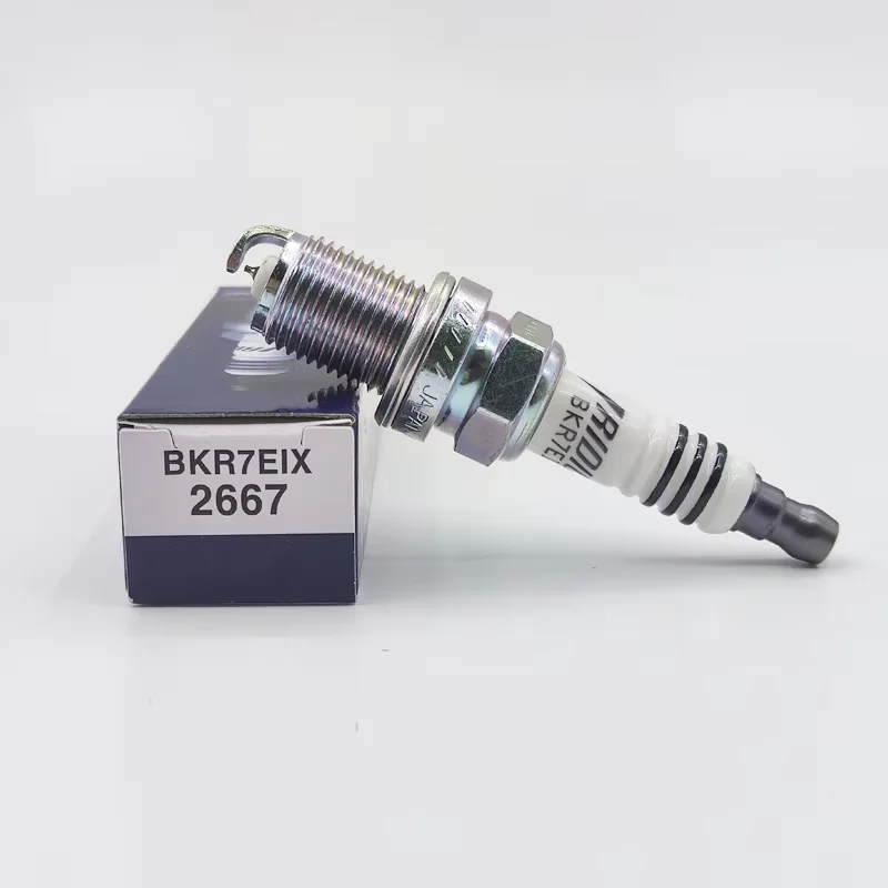 Spark plug 4PCS BKR7EIX 2667 iridium spark plug for Polaris-Porsche BMW-Honda Volvo-Audi