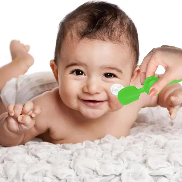 Hygienic and mess-free application of diaper cream