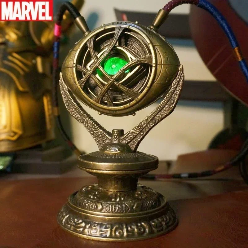 Double Link Doctor Strange Collana Super Hero Gems 1:1 Indossabile Cosplay Eye Metal Figurine Dolls Toys Action Modello Da Collezione