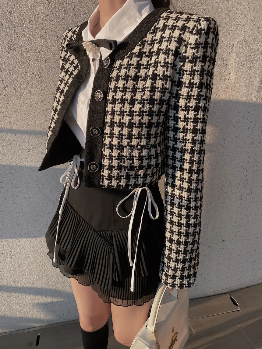 Elegant Cropped Jacket Women French Vintage Single Breasted Long Sleeve O-neck Top Autumn Y2k All-match Houndstooth Coats New
