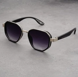 Gold Retro Round Sunglasses - Stylish Full Frame UV Protection (Purple)