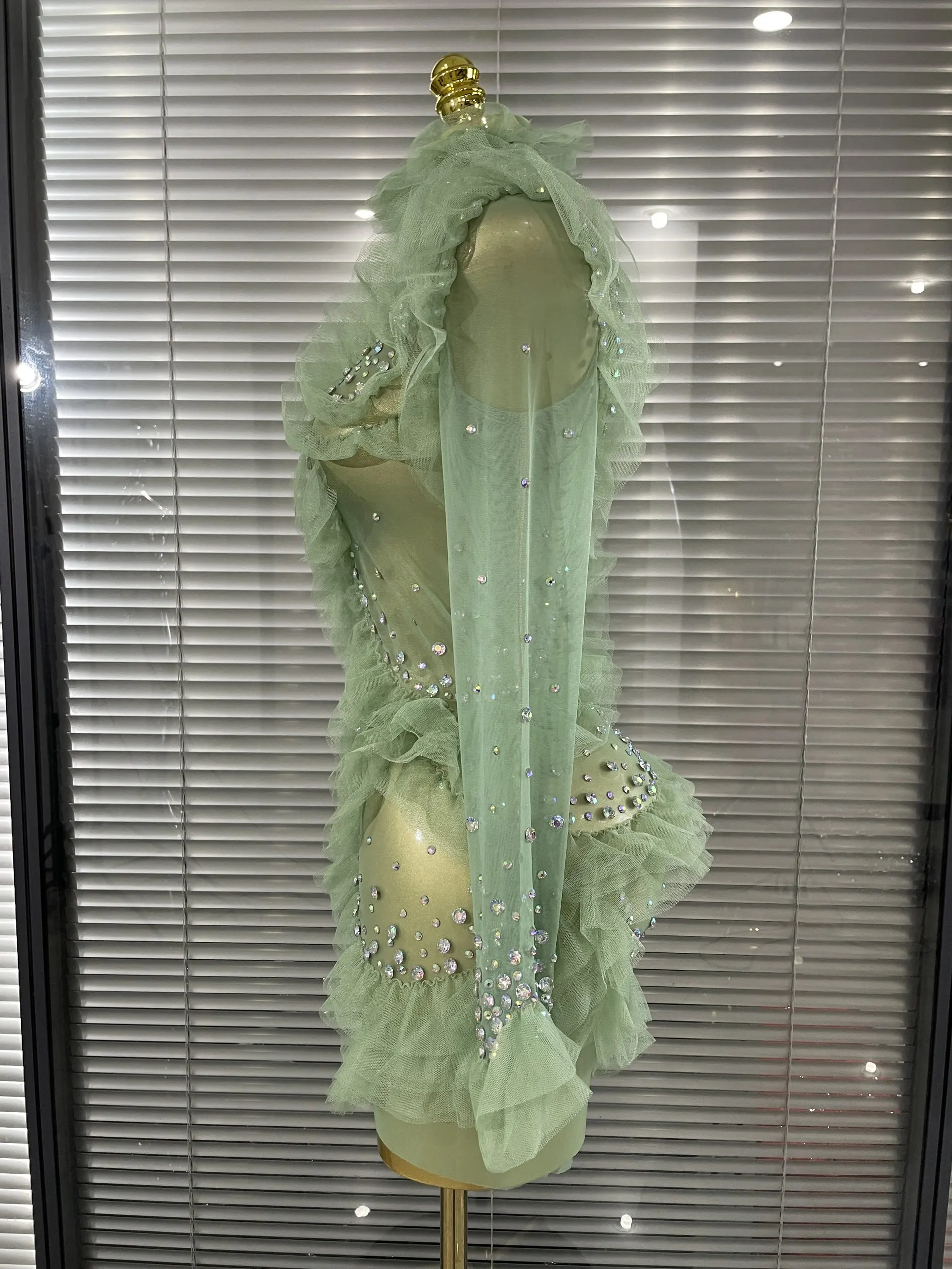 Robe mini scintillante en strass pour femme, sexy, à volants, manches longues, en maille transparente, pour soirée, anniversaire, danse, boîte de nuit, scène