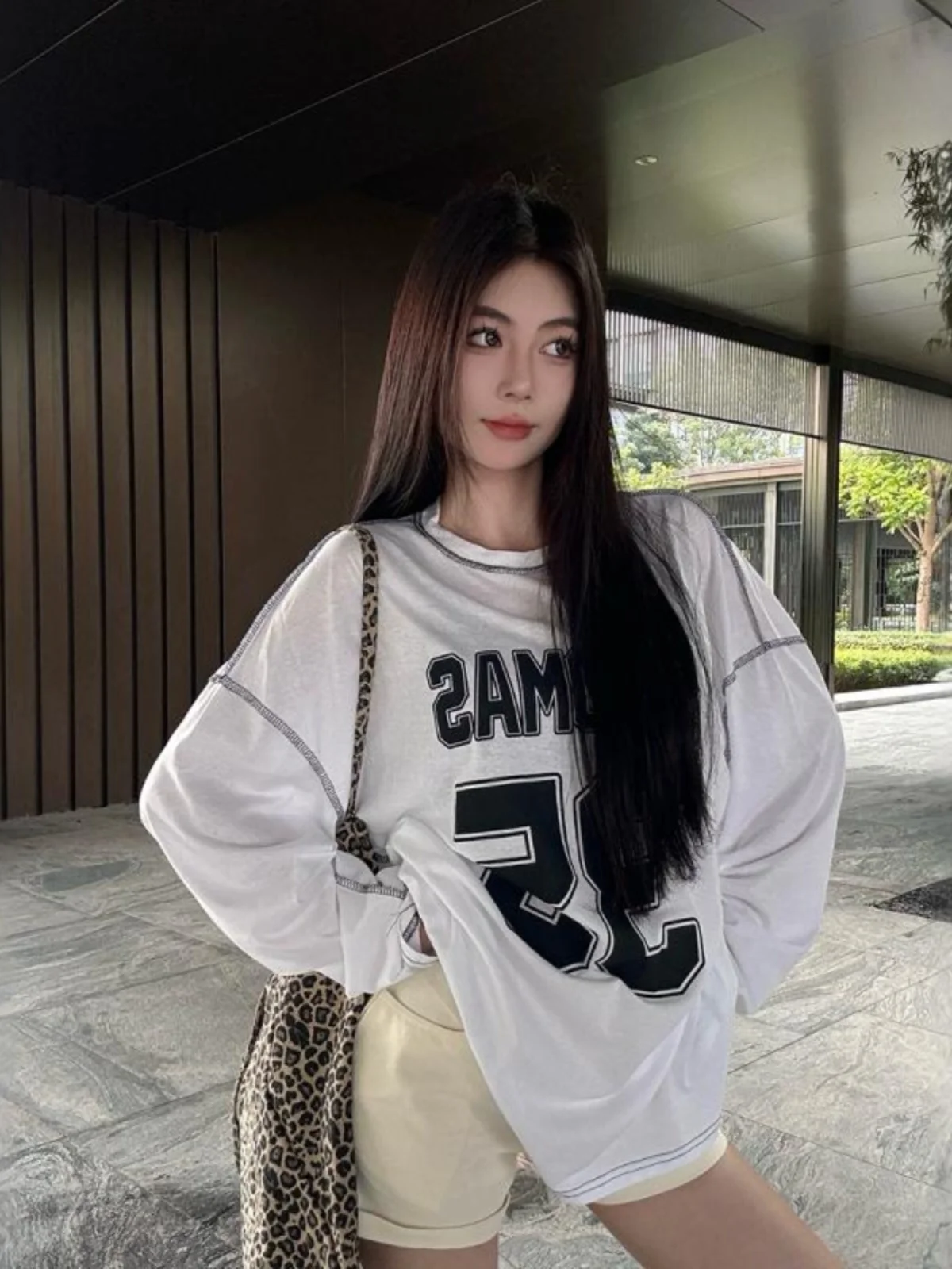 Laid-ba Sle Thin Stitch One-oulder Long Sve T-irt Women Summer 2024 New Print Loose Casual Sun Protection Top