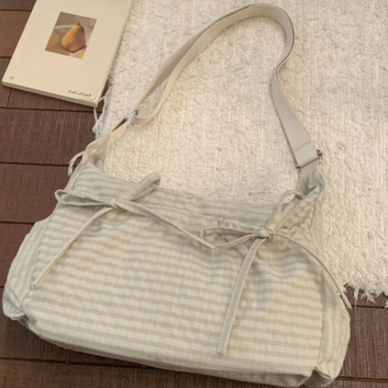 Borsa a Tracolla alla Moda in Nylon con Texture a Quadri, Casual e Versatile, Piccola e Unica, Borsa Hobo di Lusso di Marca Designer - immagine 4