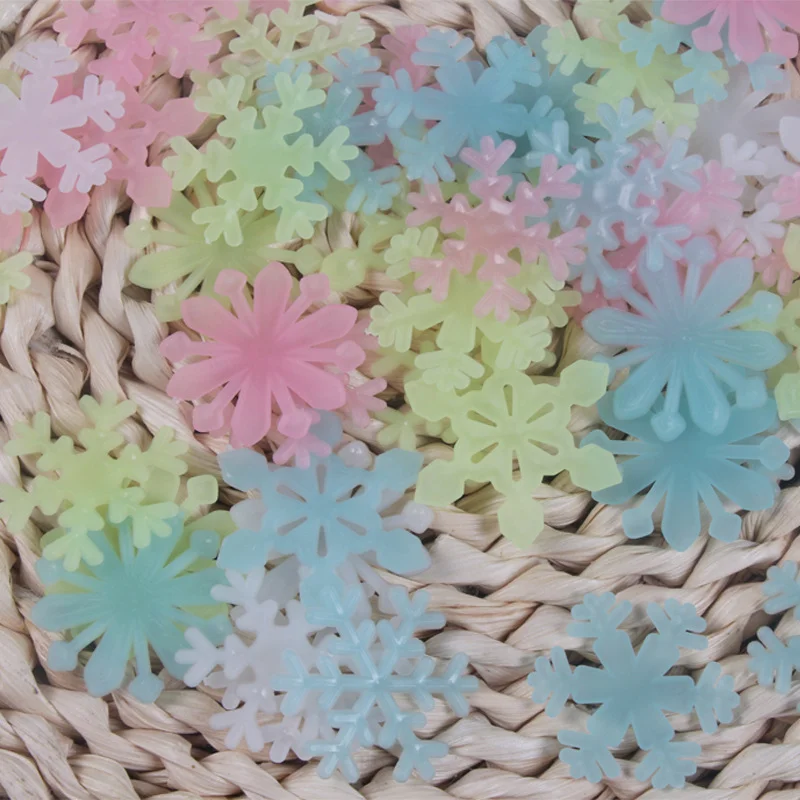Luminous Wall Stickers 3D Luminous Snowflakes 50pcs For Children Baby Room Bedroom Christmas