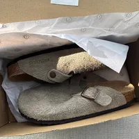עם קופסה מעצב סנדלי קלוגס, מזלגות, בוסטון קלוג, איכות גבוהה, סנדלי עור רך מחומר סוודה, טופה, מוכה, בז', מוד, חול, כחול, אפור 2