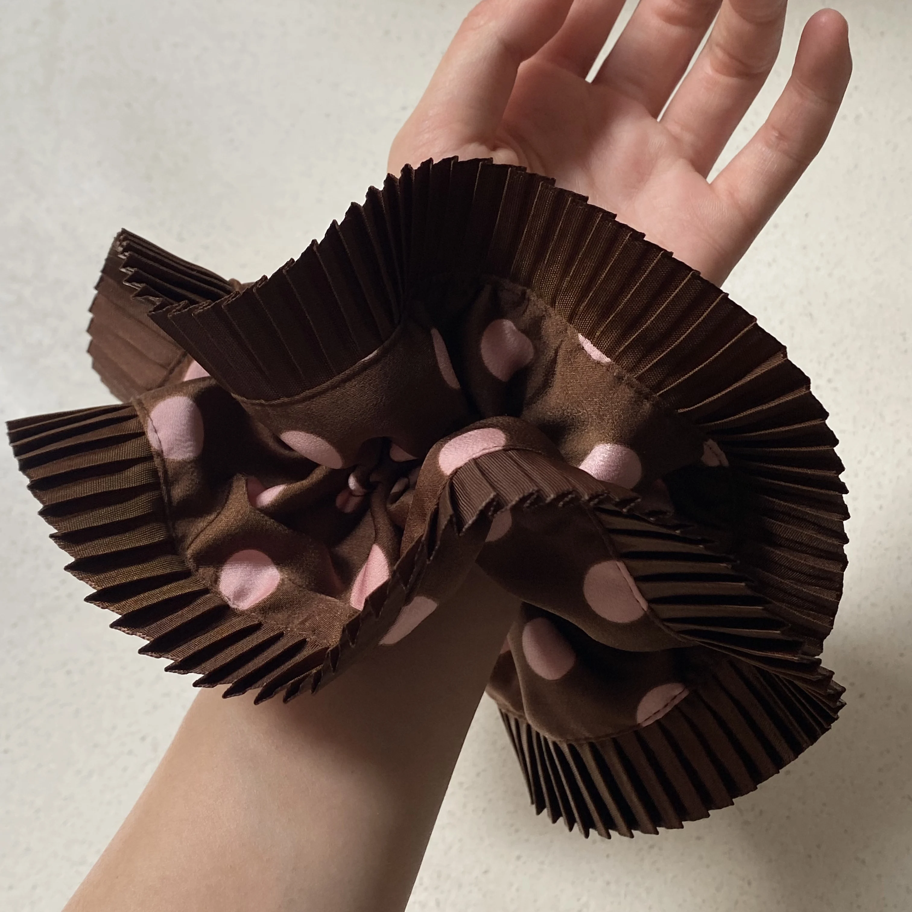 1PC  Brown Polka Dot Hair Scrunchie With Pleated Ruffle Edge, Large Satin Hair Tie For Women, Retro & Elegant Hair Accessory