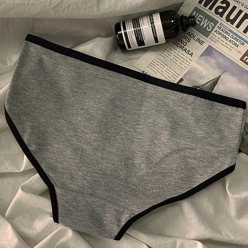 3PCS Women's Cotton Panties Simple Casual Mid-rise Seamless Briefs High-stretch Underwear Comfortable Breathable Underpanties