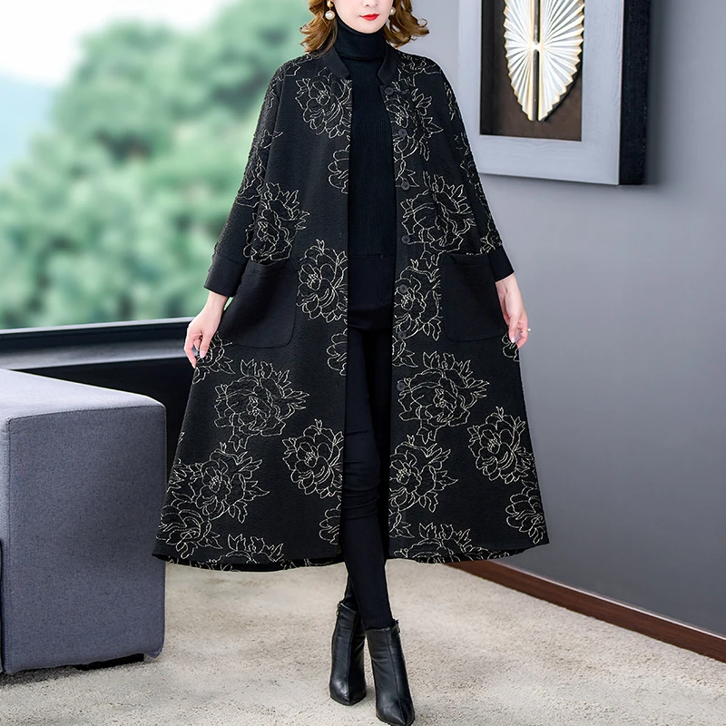 

Middle aged Mom's New Spring and Autumn Trench Stand Neck A Version Covering the Belly and Slim Knee Length Retro Jacquard Coat