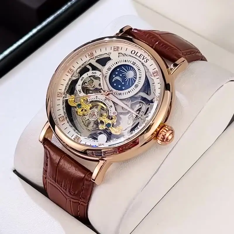 Il nuovo orologio da uomo scheletrato del marchio OLEVS, impermeabile