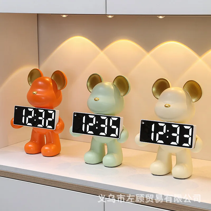 

Creative Resin Miniature Bear Clock Figurines Table Ornament Bear Animal Model LED Alarm Battery/Plug-in Use For Home Decor