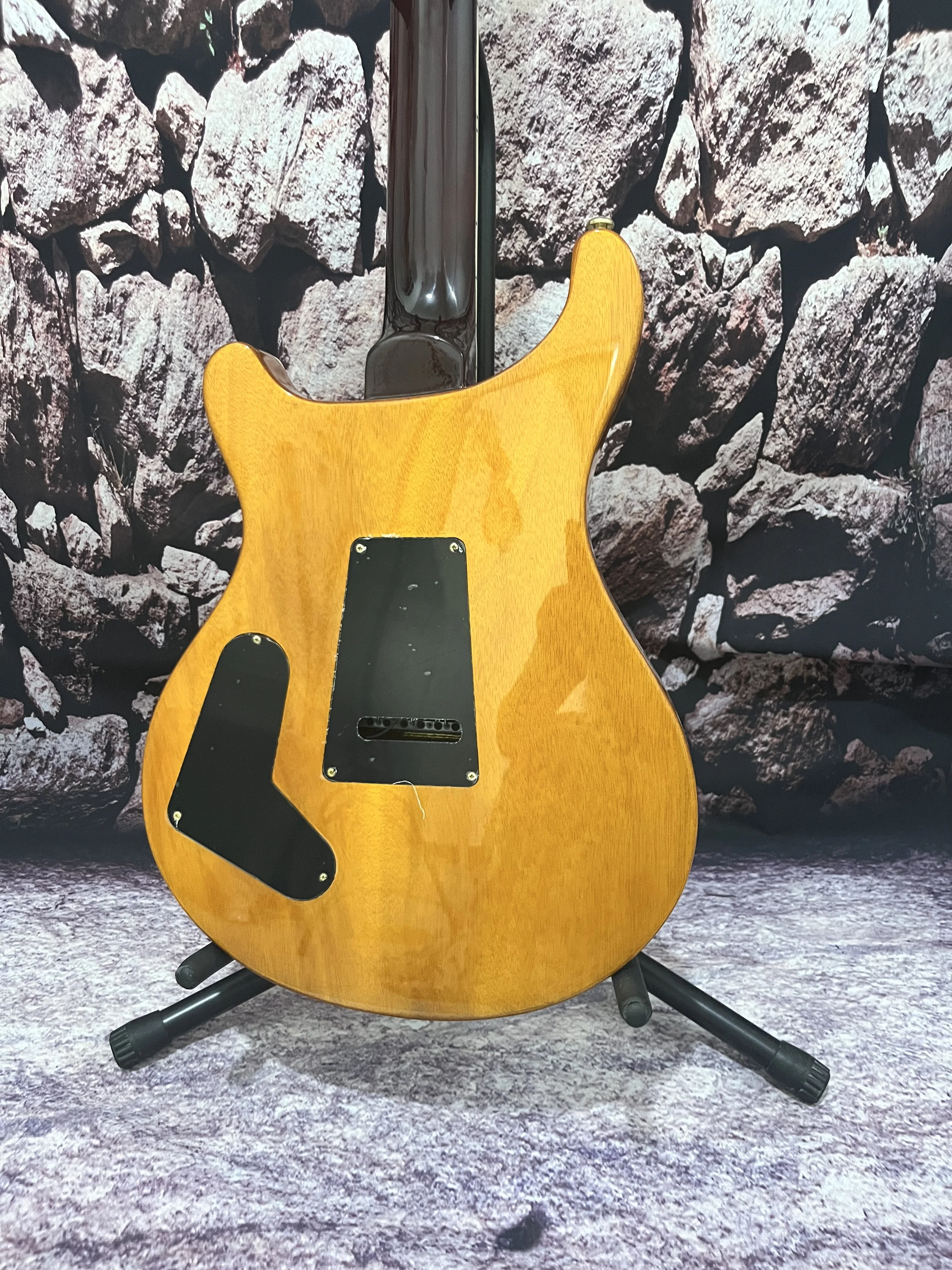 Factory customization electric guitar hollow body maple top yellow
