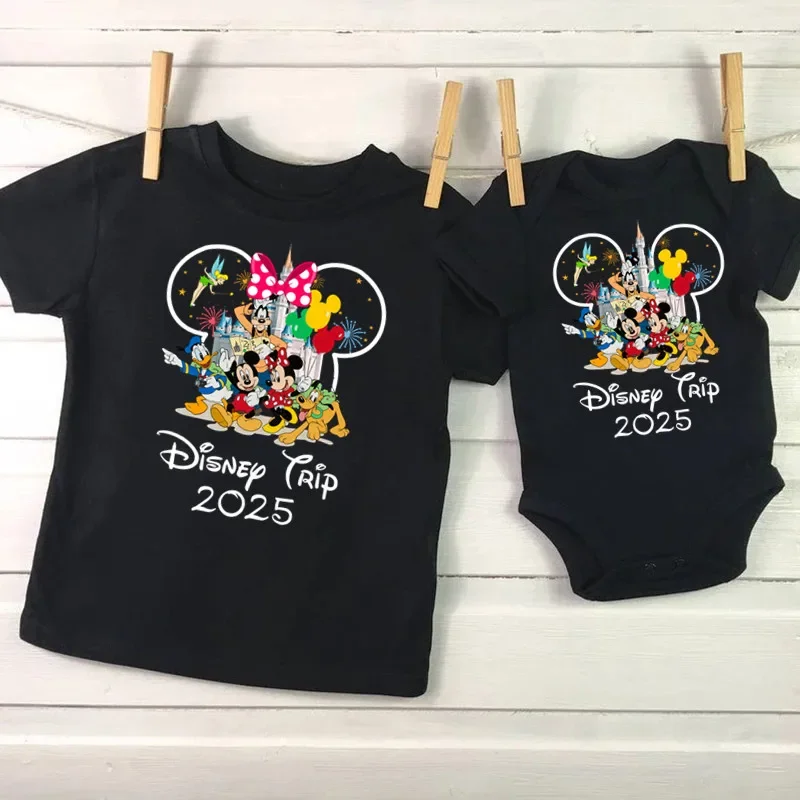 Disney Trip 2025 Family Matching Shirts Funny Mickey Minnie Tshirts Look Dad Mom Kids Tees Top First Disneyland Vacation Outfits 4