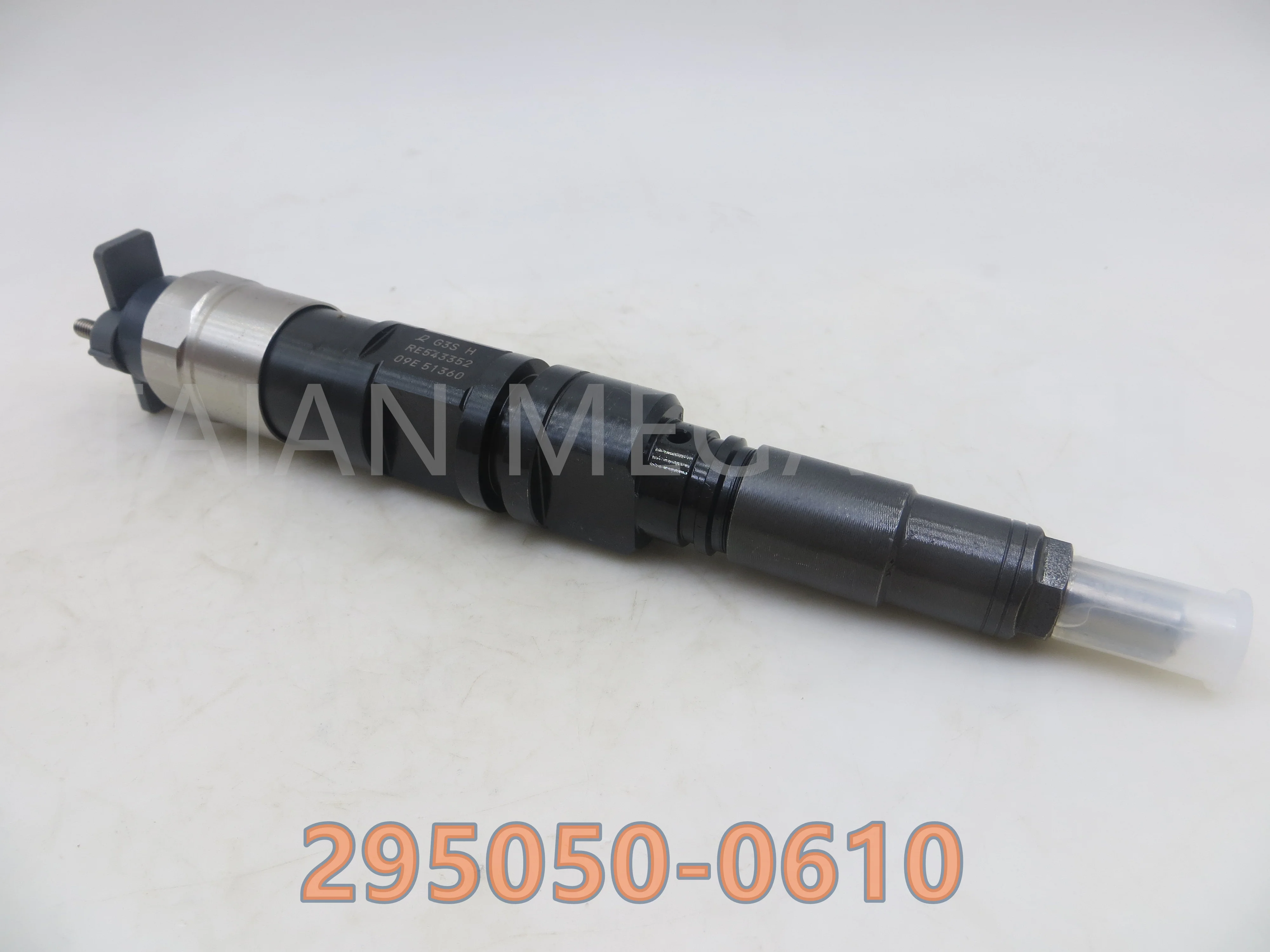 Genuine New Diesel Common Rail Fuel Injector 295050-0610, RE543352  