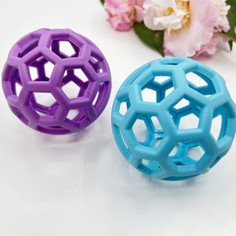 Dog Natural Rubber Chew Toy Dog Geometric Safety Ball Pet Interactive Balls Puppy Training Playing Teeth Cleaning Hollow Toys