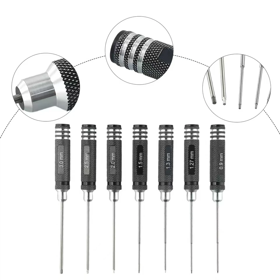 Vue d'ensemble du lot de 4 embouts hexagonaux pour tournevis de drone, présentés sur fond noir.