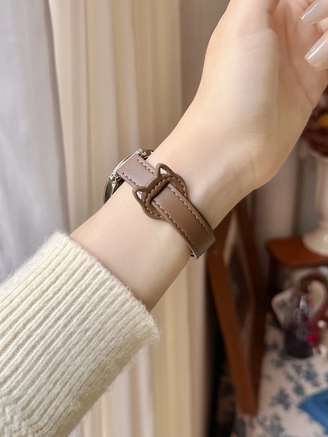 Elegant Genuine Leather Band Strap with Cute Correa Design, Available in 18mm, 20mm, and 22mm