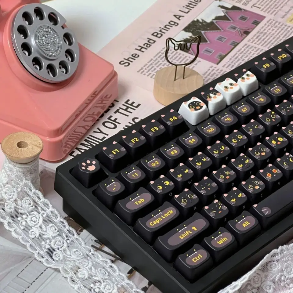 Gato Preto Cabeça Mao Cartoon Keycap Grupo Bonito Pet Gato e Cão Padrão Pbt Teclado Mecânico Faça Você Mesmo Presente de Ano Novo - Imagem 3
