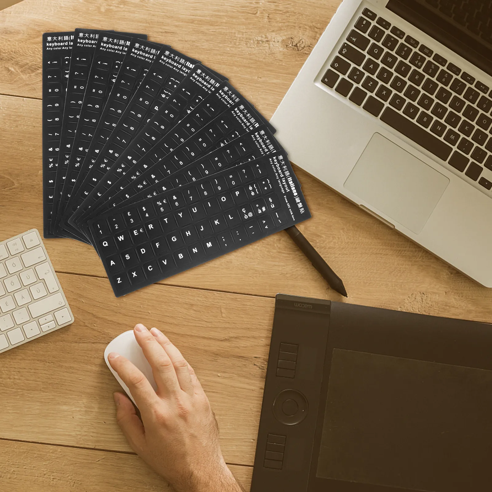 10Pcs 키보드 스티커 이탈리아어 검정색 배경 흰색 글자 범용 다국어 노트북 키보드 스킨