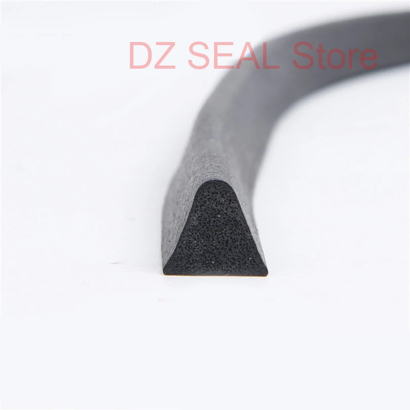 

1 Meter triangle rubber foam sealing strip dustproof anti-collision foam bar environmental protection equipment seal gasket