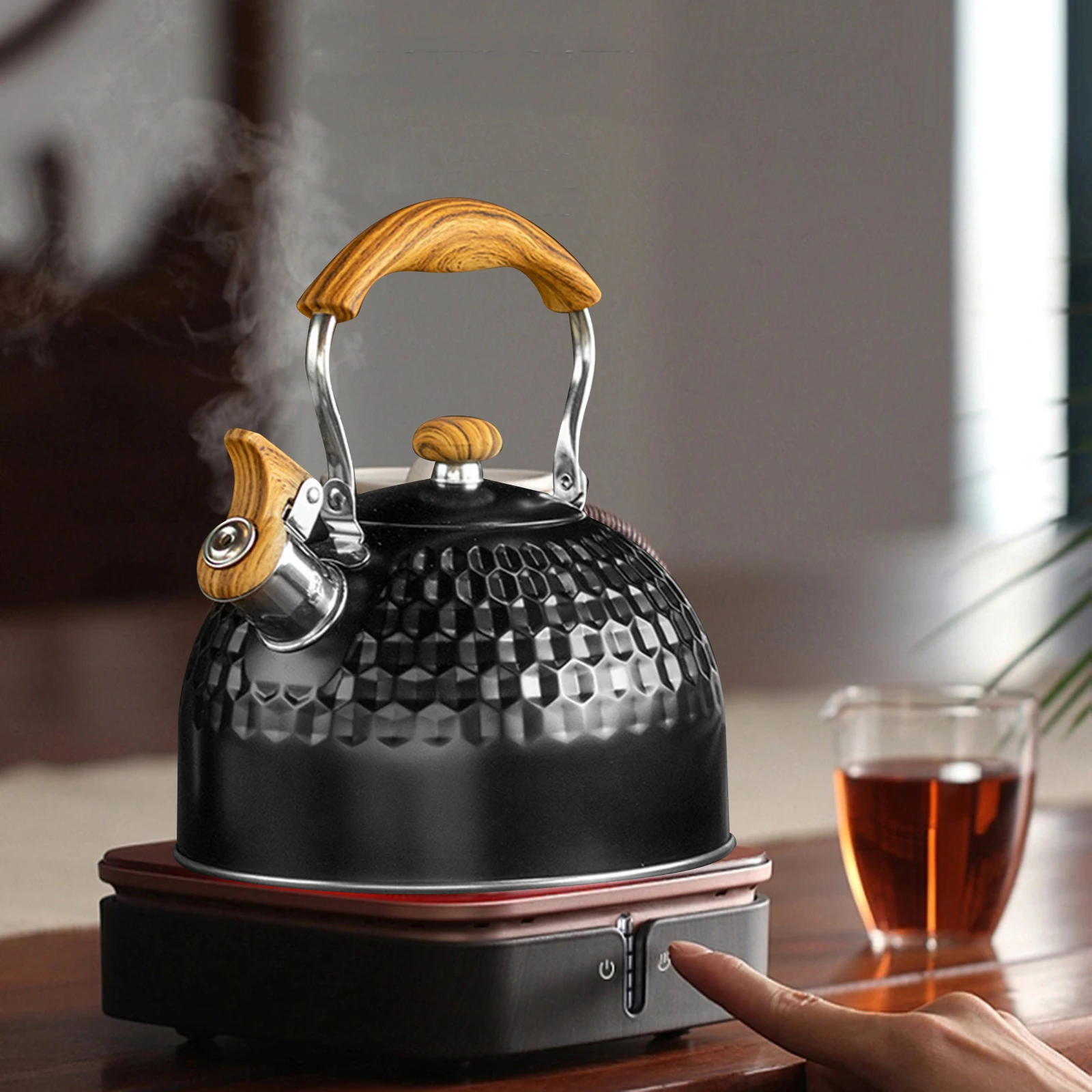 2.5L Stainless Steel Whistle Kettle Tea Pots Portable Stovetop Kettle With Handle Universal For Gas Induction Cooker