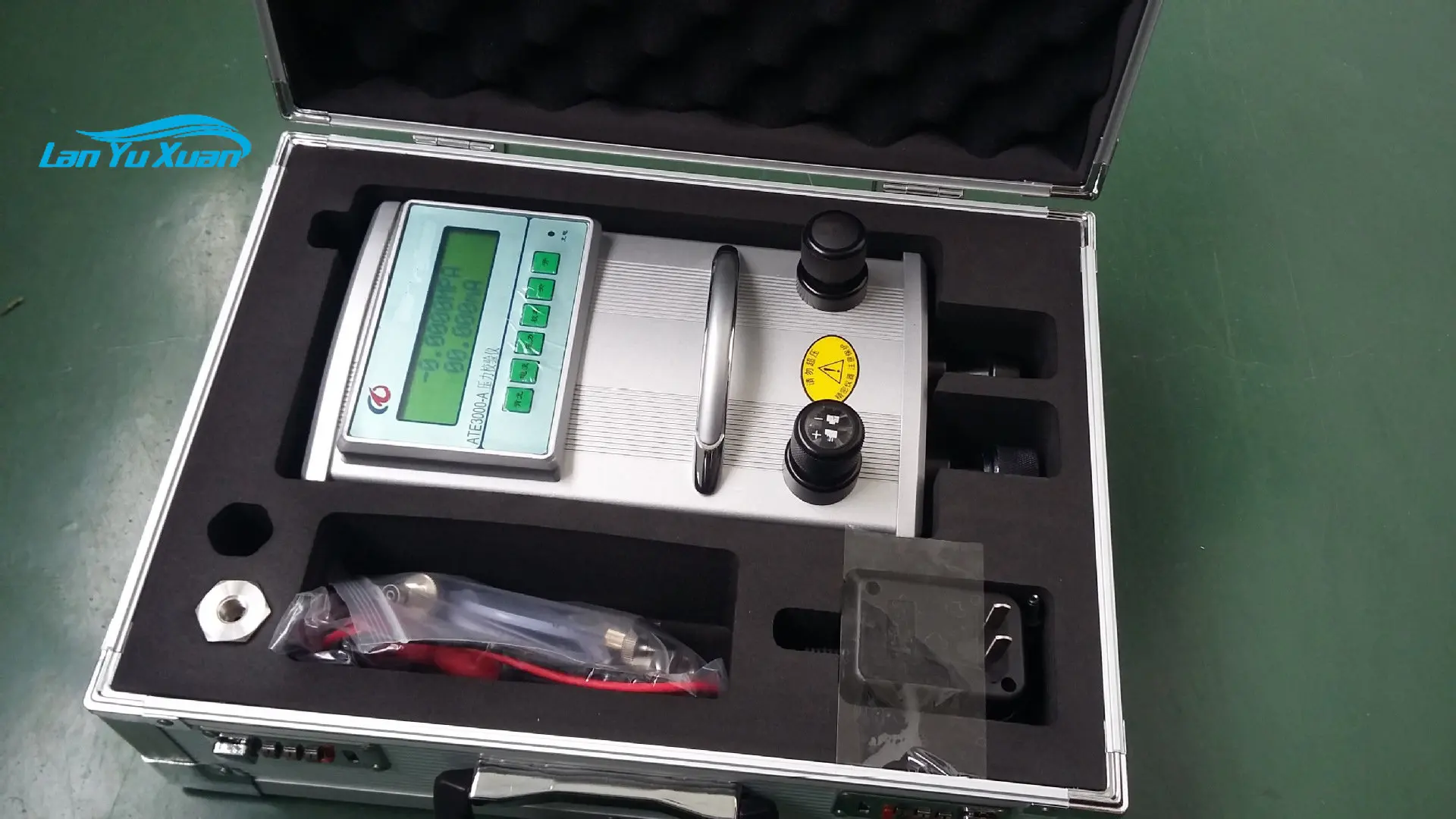 

calibrator Vacuum negative pressure pneumatic hydraulic pressure tester Pressure corrector calibration