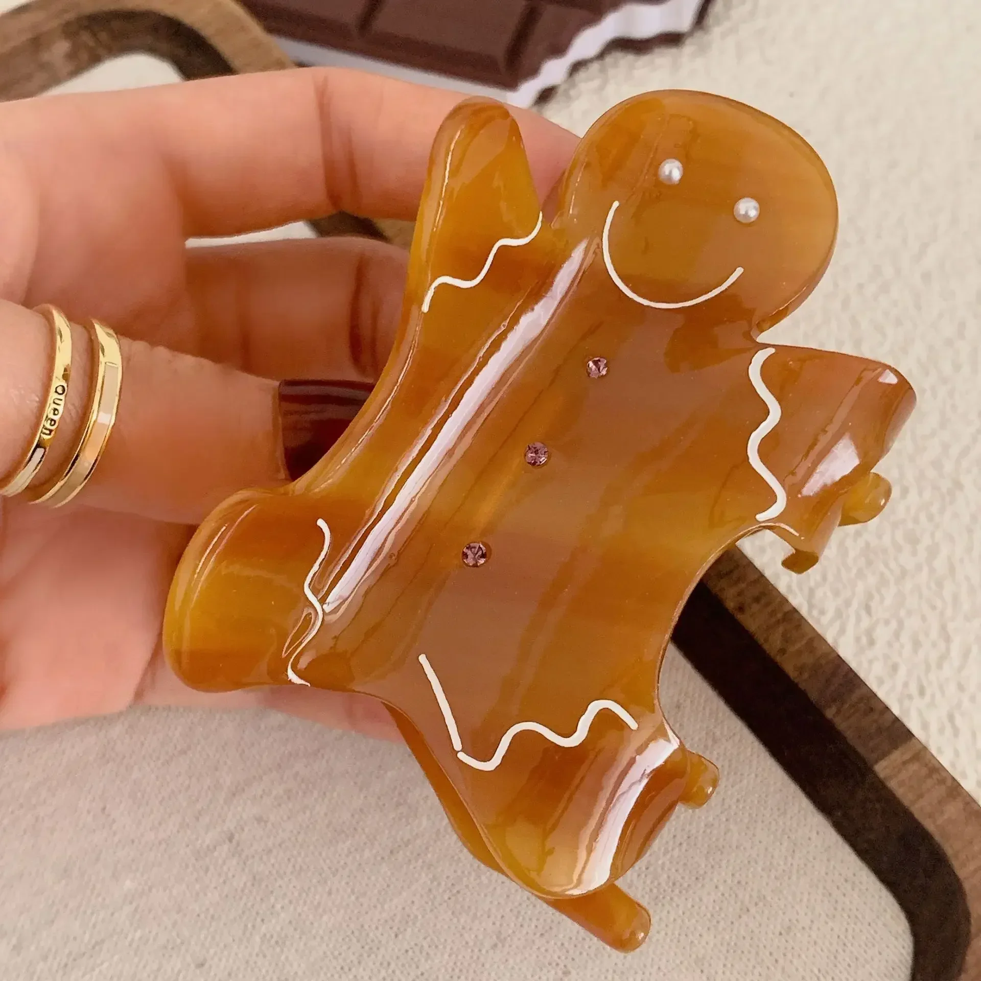 

Christmas Gingerbread Man Hair Claw Acetate Claw Clip Caramel Crab Hair Clip Personalized Shark Clip Hair Accessories for Women