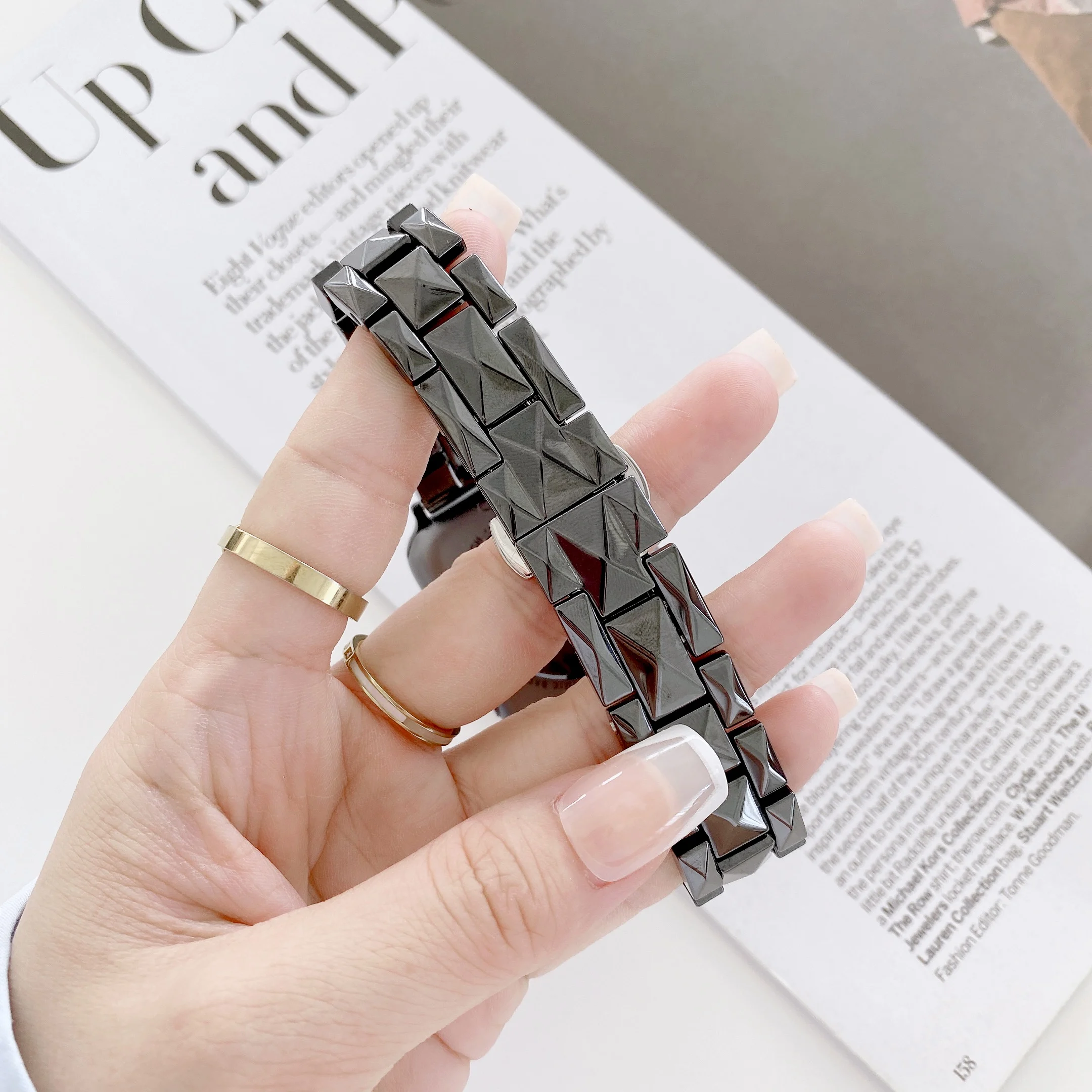 Ceramic Strap for Apple Watch Ultra 8 7 41mm 45mm 49mm 6 5 4 SE 44mm 40mm Metal Butterfly Buckle Bracelet Belt iWatch 42mm Band