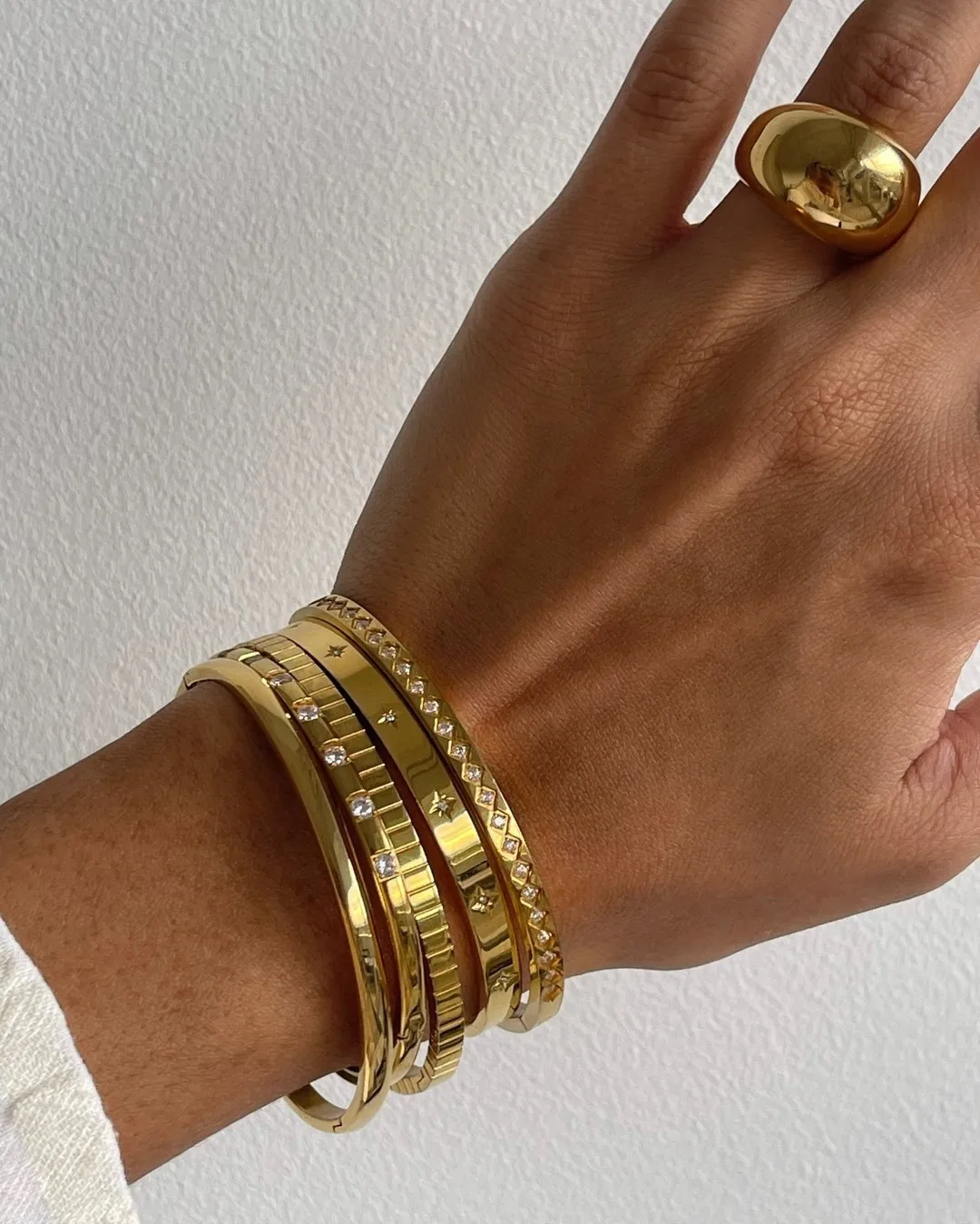 

Punk Gold Color Bangles for Women Trendy Stainless Steel Metal Bracelets Bohemian Fashion Jewelry Accessories Gift Wholesale