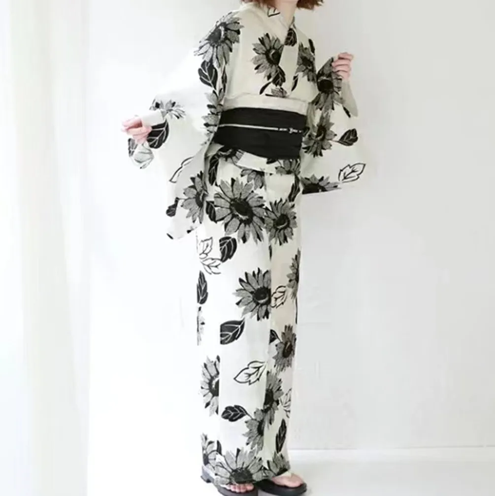 

Women Cotton Linen Yukata Traditional Japan Kimono Robe Photography Dress Cosplay Costume Prints Vintage Clothing