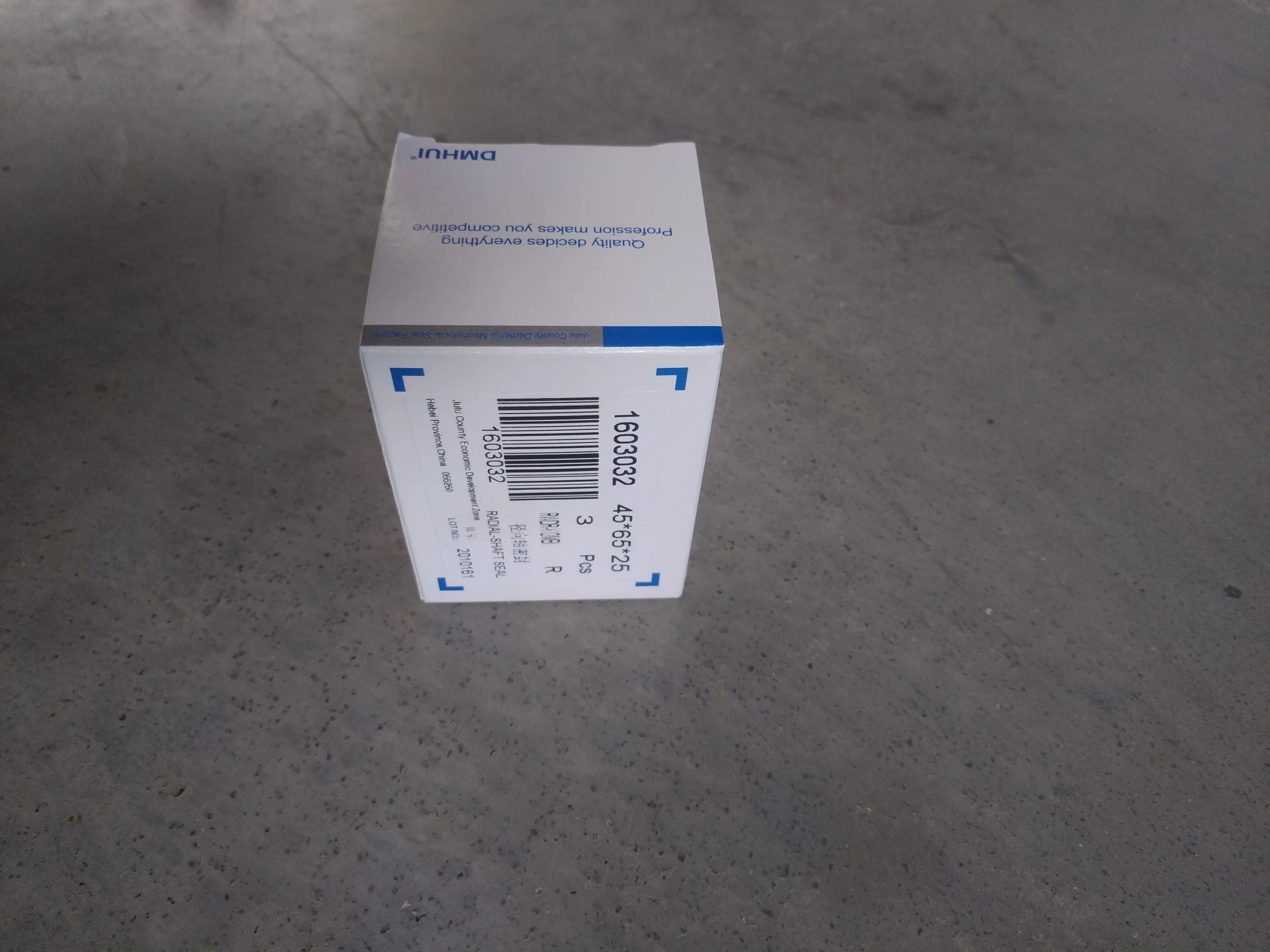 DMHUI brand Tractors differential shaft seal 1030B COMBI 45X65X25 or 45*65*25 NBR rubber for TS 16949