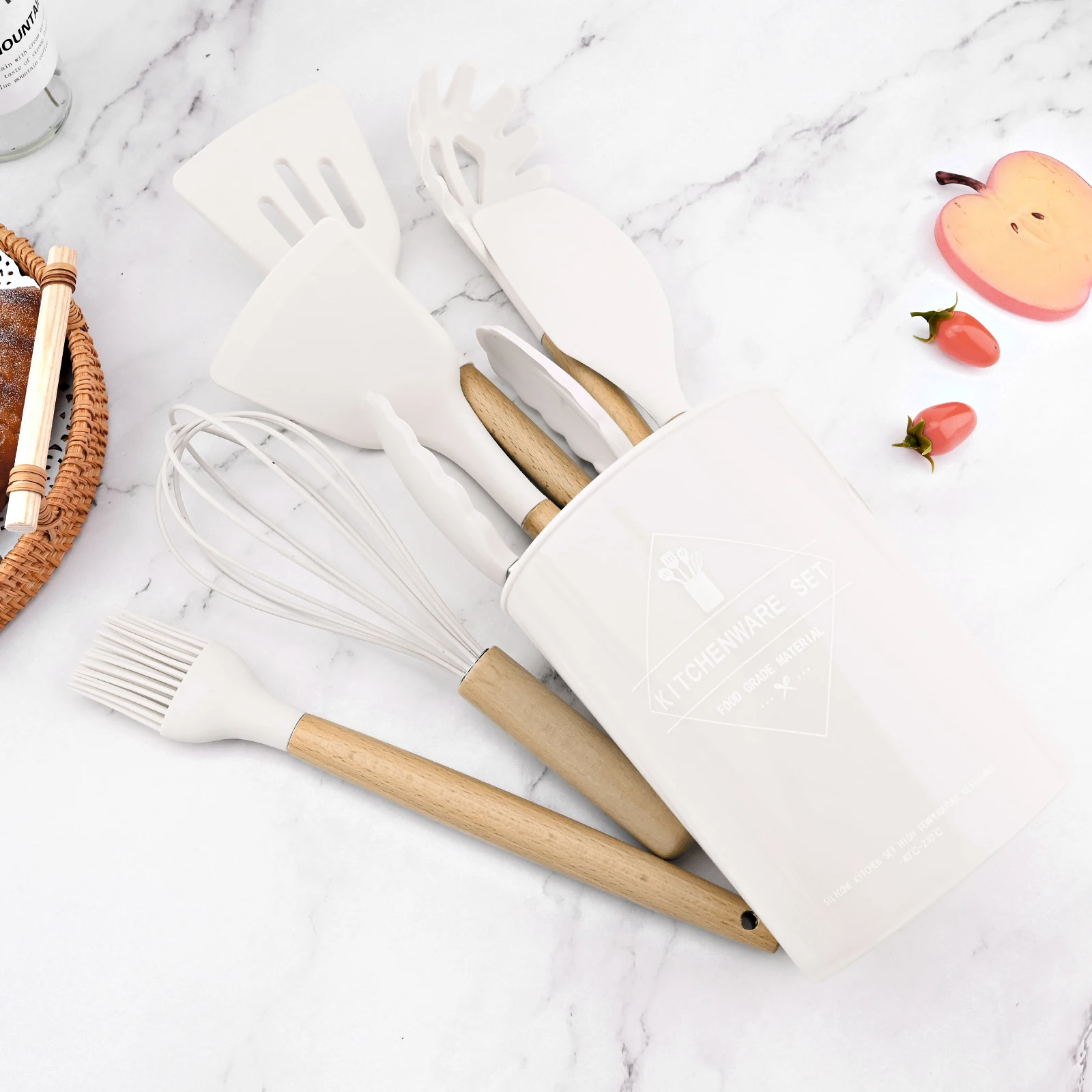 Silicone Kitchenware Cooking Utensils Set Non-stick Cookware Spatula Shovel Egg Beaters Wooden Handle Kitchen Cooking Tool Set kitchen utensils