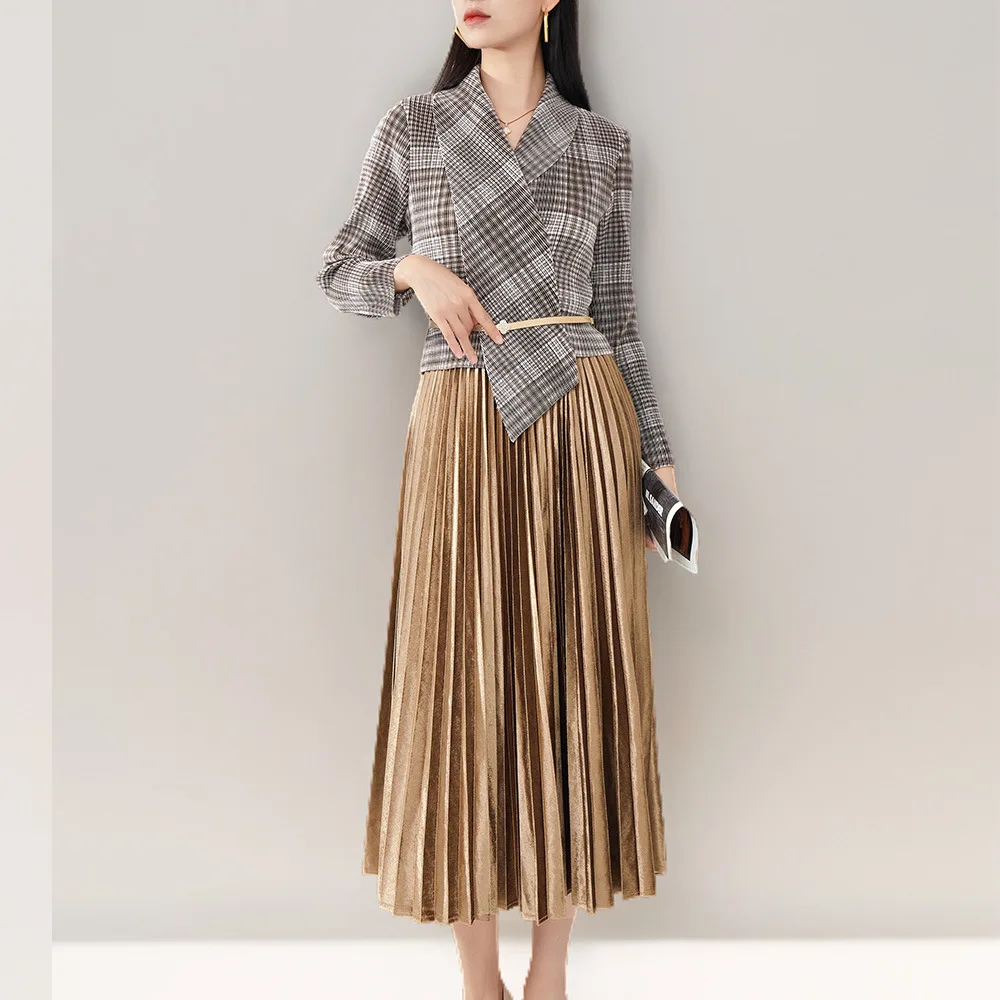 

Miyake Original Gold Velvet Dress High-end Fall Senior Sense Long-sleeved A-line Dress Commuter Temperament Long Pleated Skirt