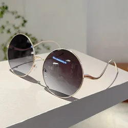 LUMIAS Oversized Round Sunglasses - Fashion Vintage Gradient Shades Retro Trendy Luxury Design (Golden)