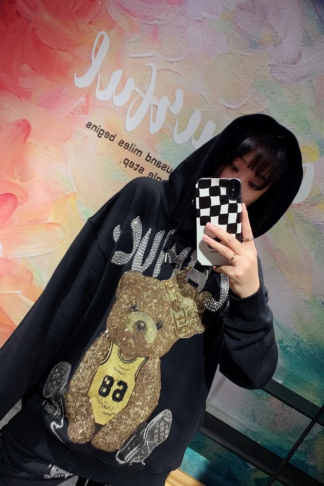 Рисунок 6 - Осенний пуловер с капюшоном для